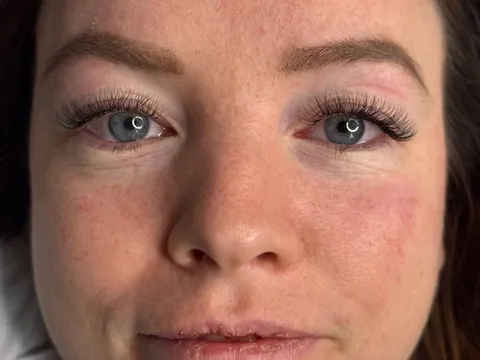 Extensions de cils à l’institut Sublim’Emma